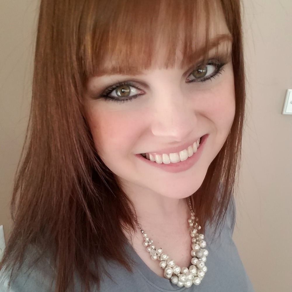 Meet your Posher, Courtney